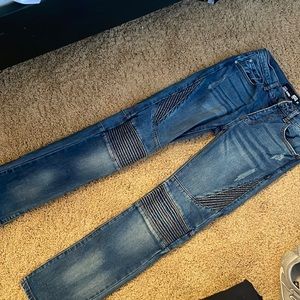 Boys size 14 RSQ denim jeans with design.